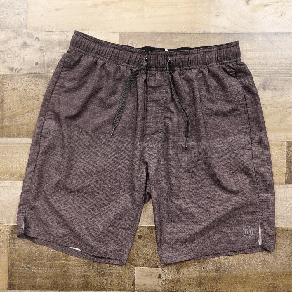 Travis Mathew Performance Shorts Men’s Medium Heather Charcoal 8” Inseam Stretch